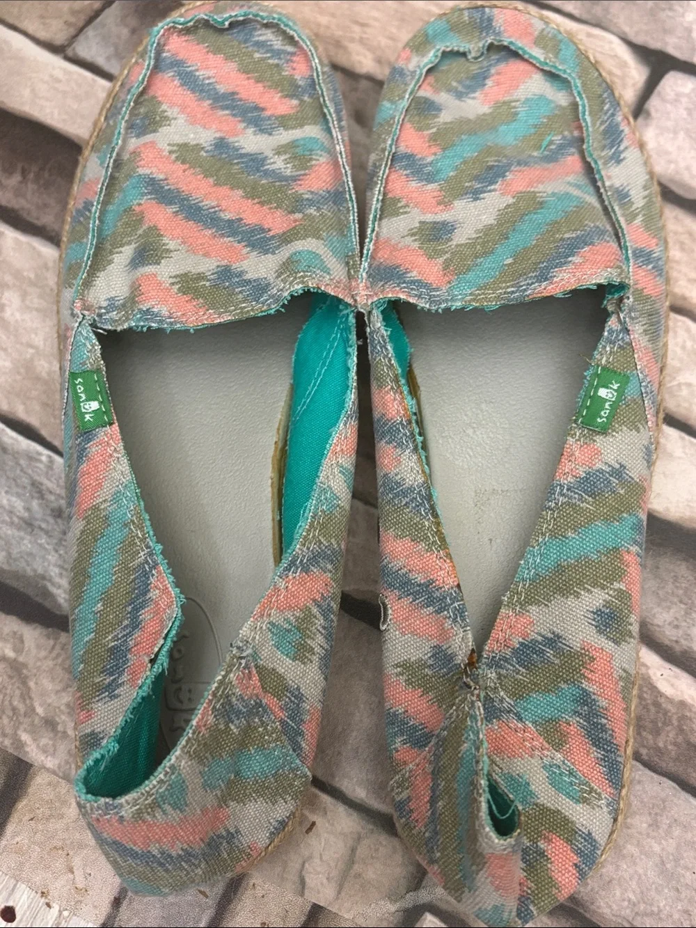 Sanuk Women's Funky Fiona slip-on flats